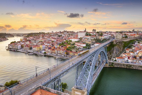 Puente Ponte Dom Luis en Oporto, Portugal