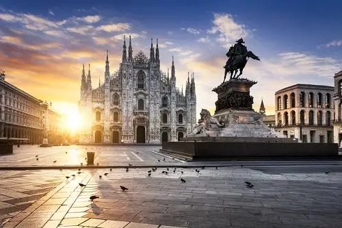 Plaza del Duomo en Milán Italia |  Winetraveler.com