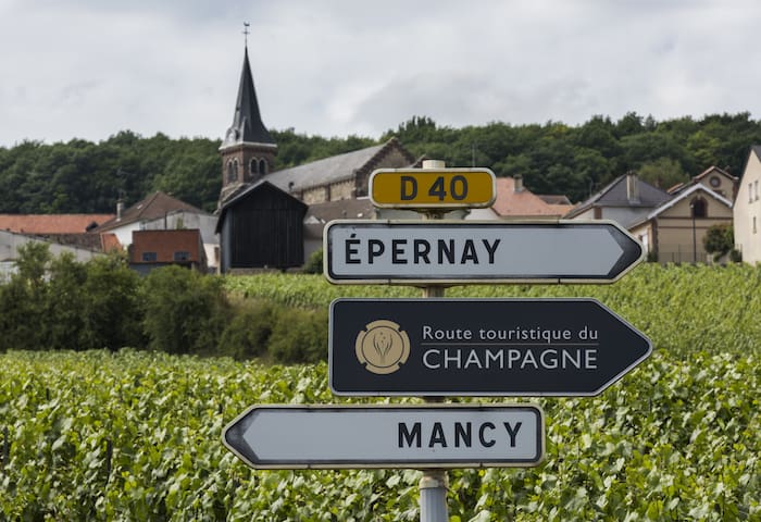 La región de Epernay de Champagne Francia |  Winetraveler.com