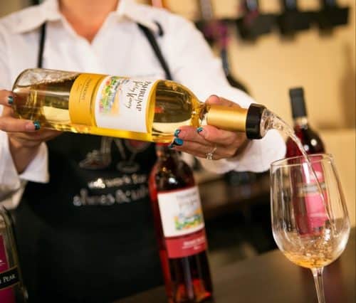 Visite el restaurante Symphony's en Pahrump Valley Winery Información |  Winetraveler.com