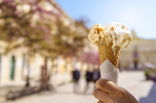 mejores cosas para hacer en Milán: comer helado Gelato |  Winetraveler.com
