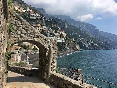 Cosas que hacer cerca de Nápoles, Italia - Visit Positano |  Winetraveler.com