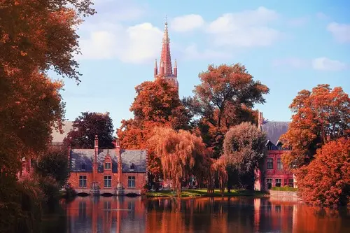  mejores ciudades para visitar en europa durante el otoño - Brujas |  Winetraveler.com