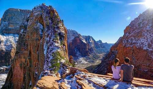 El Parque Nacional Zion es uno de los principales destinos de invierno para los entusiastas del aire libre.