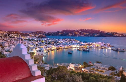 La mejor isla griega para fiesteros/viajeros LGBTQ: Mykonos