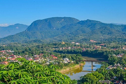 Las mejores cosas para hacer en Luang Prabang, Laos: suba a Phousi Hill para disfrutar de algunas de las mejores vistas de Luang Prabang