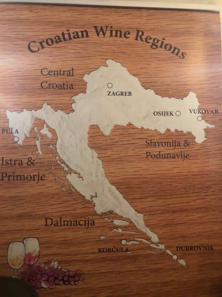 Un mapa de las regiones vinícolas de Croacia.  Foto de Lori Zaino.